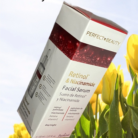 Retinol & Niacinamide Facial Serum - Red and White - Picture 1 of 2